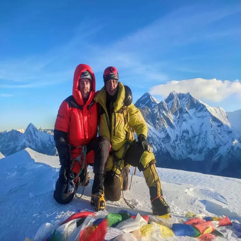 Amadablam-Expedition-Client-sherpa-at-summit